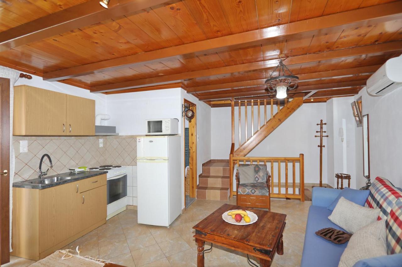 סקופלוס טאון Traditional City Centre House מראה חיצוני תמונה